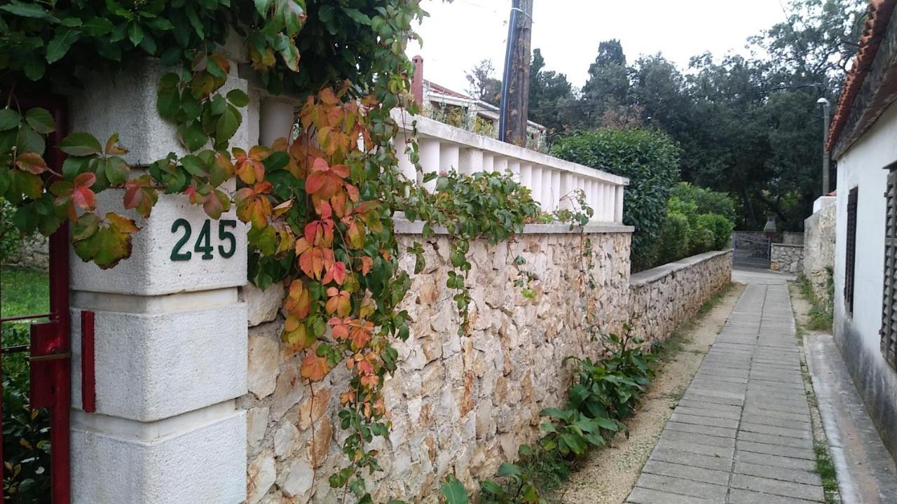 Apartments Lovor Silba Exterior foto