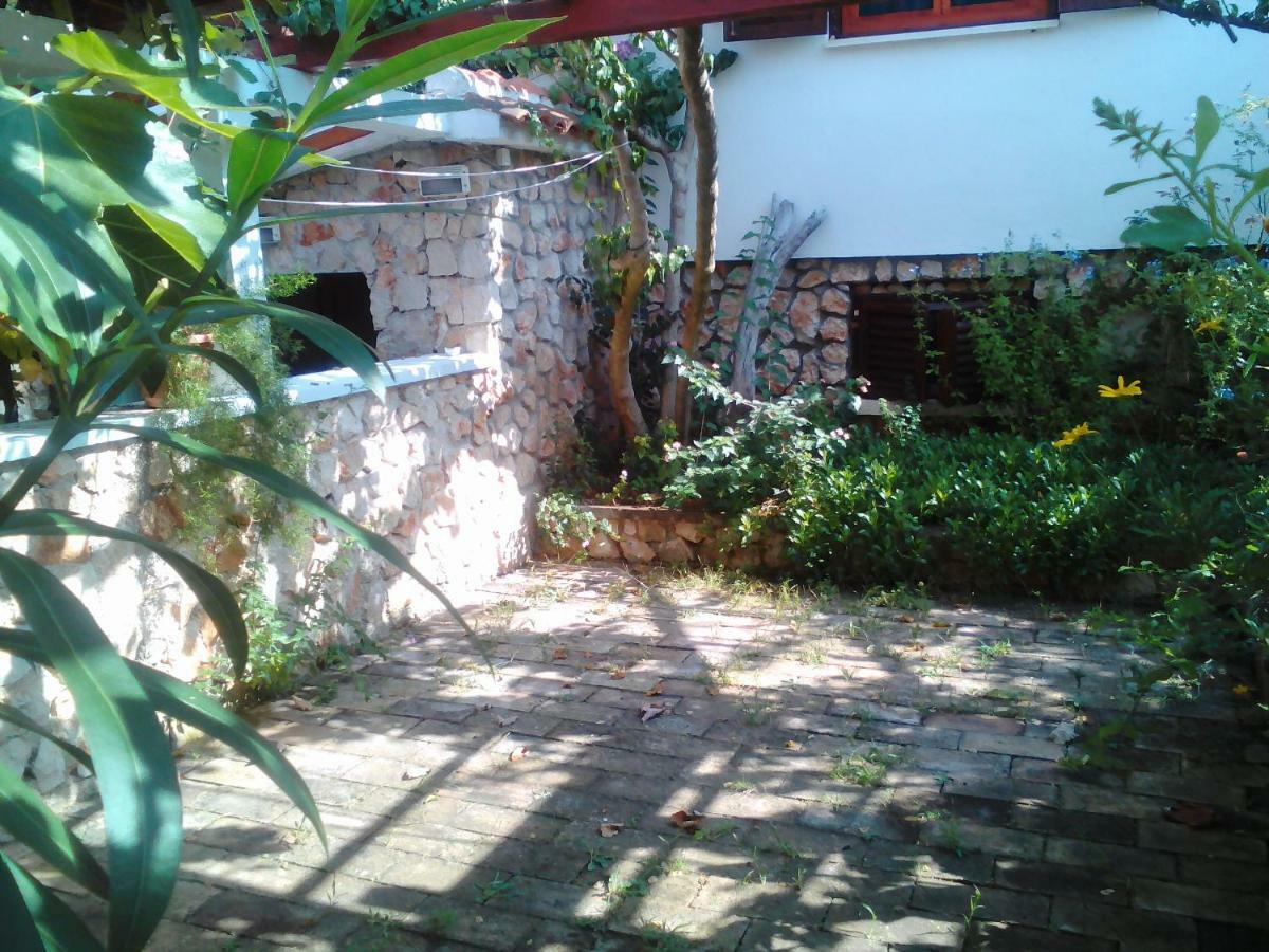 Apartments Lovor Silba Exterior foto