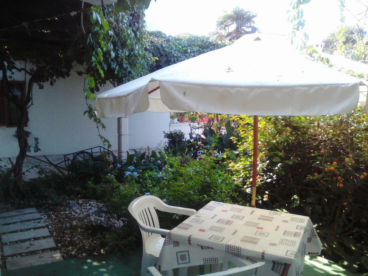 Apartments Lovor Silba Exterior foto